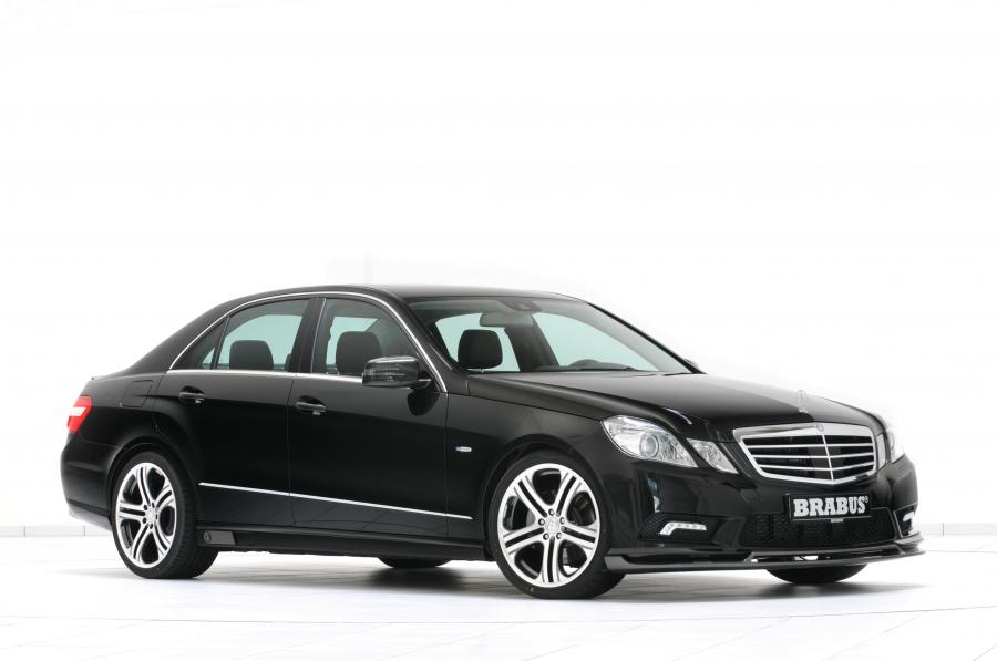  Mercedes-Benz E-Class AMG by Brabus 2011 года  (фото 5 из 6)